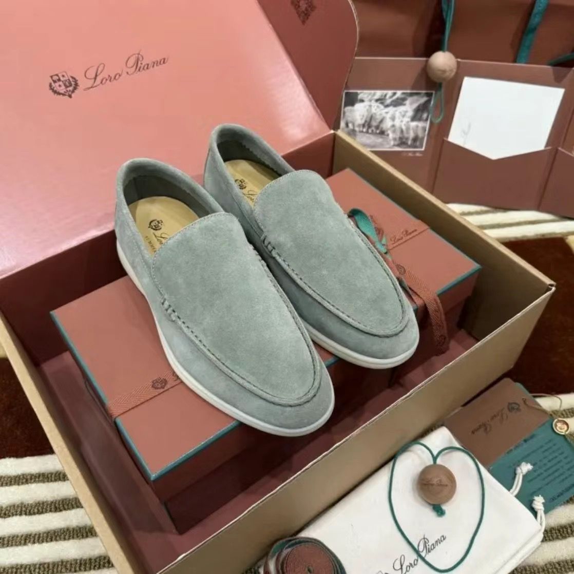 Classic Leather Loafers - Timeless Moccasin Construction