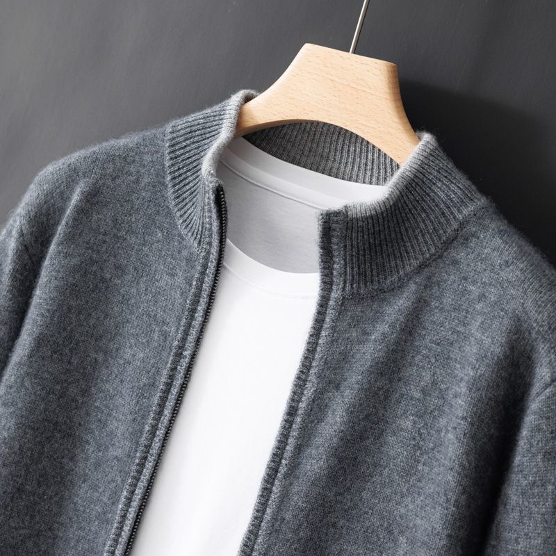 Le cardigan hybridé, maille sophistiquée